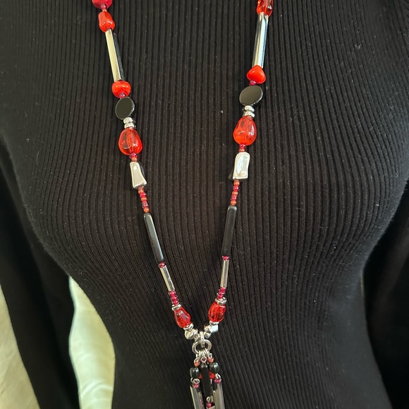 Red and Black Beaded Necklace Chico’s tassel - Picture 1 of 4